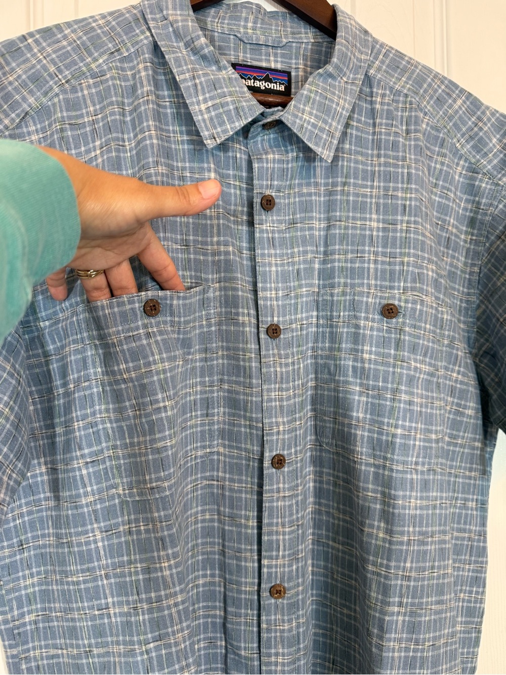 Patagonia Men’s A/C Short Sleeve Plaid Button Down Shirt Size XL - Picture 3 of 12